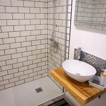 Dwell Azores Coworking & Coliving *
