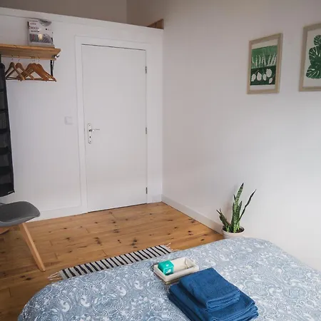 Dwell Azores Coworking & Coliving Pensionat *