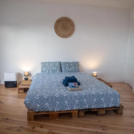 Guest house Dwell Azores Coworking & Coliving *